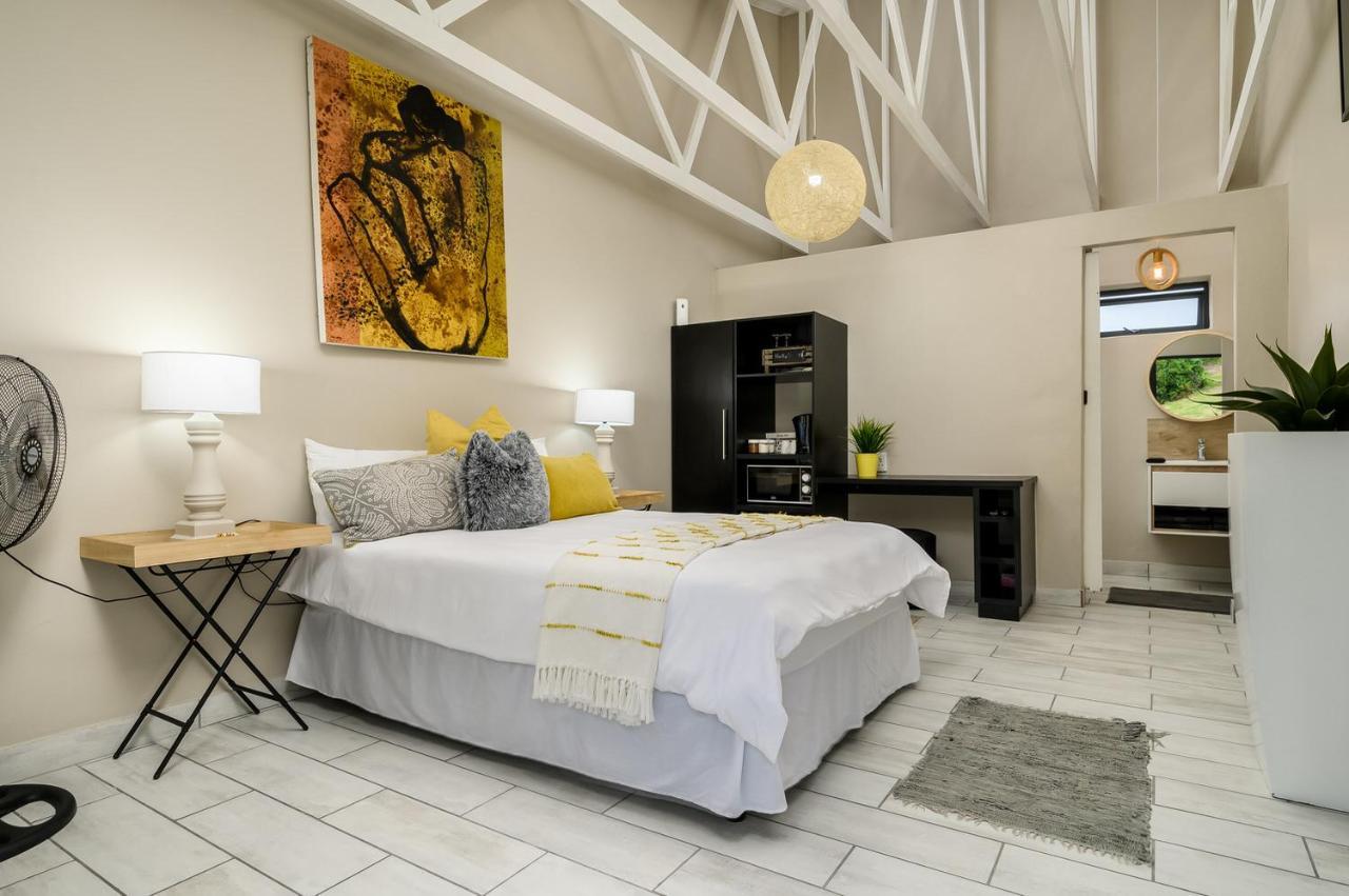 Готель 15 Port Elizabeth Country Getaway Deer Park Estate15 Номер фото